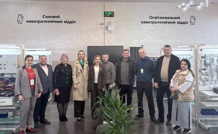 Візит адміністрації нашого коледжа до колег з Коломиї по обміну досвідом у співпраці з ГО “КолОсвіта”.
