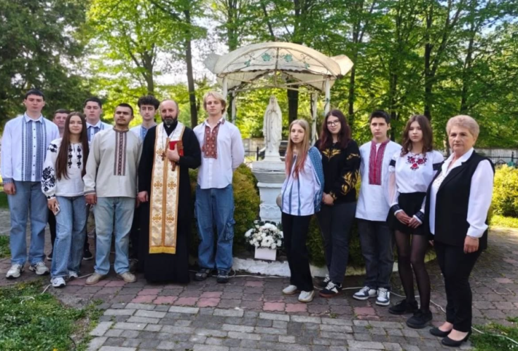 День матері